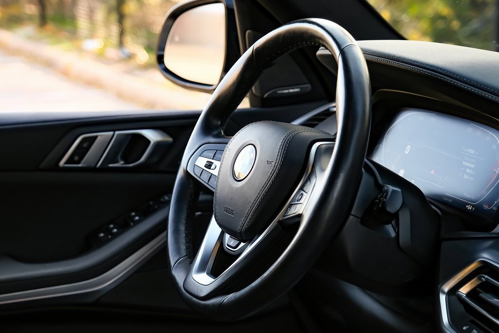 Used 2021 BMW X5 xDrive40i w/ Premium Package image 15