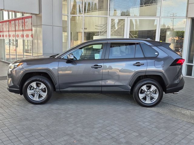 Used 2024 Toyota RAV4 XLE AWD/4WD image 12
