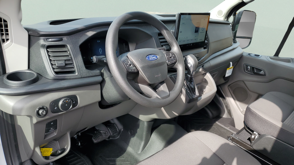 New 2026 Ford Transit 250 148 Medium Roof RWD image 28