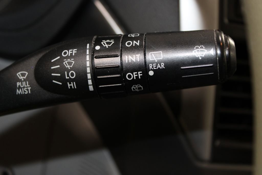 Used 2013 Subaru Forester 2.5X Premium w/ All-Weather Plus Pkg image 35