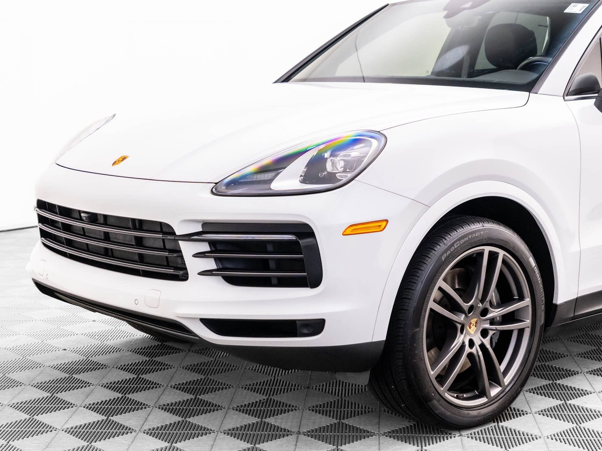 Used 2022 Porsche Cayenne Platinum Edition AWD/4WD image 35