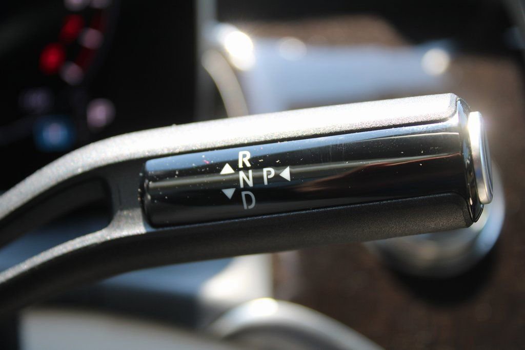 Certified 2025 Mercedes-Benz GLC 350e image 36