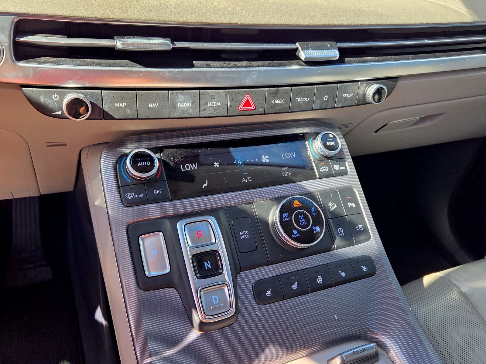 Used 2023 Hyundai Palisade Calligraphy AWD/4WD image 23