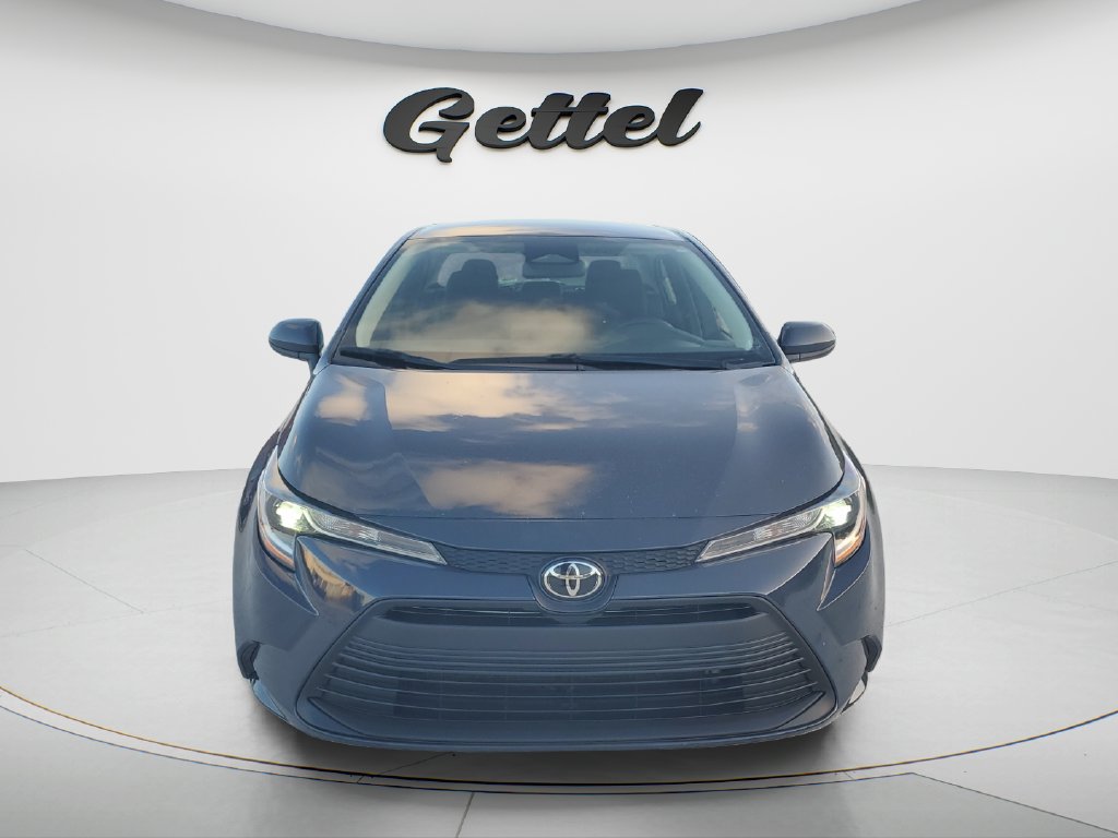 Used 2024 Toyota Corolla LE FWD image 2