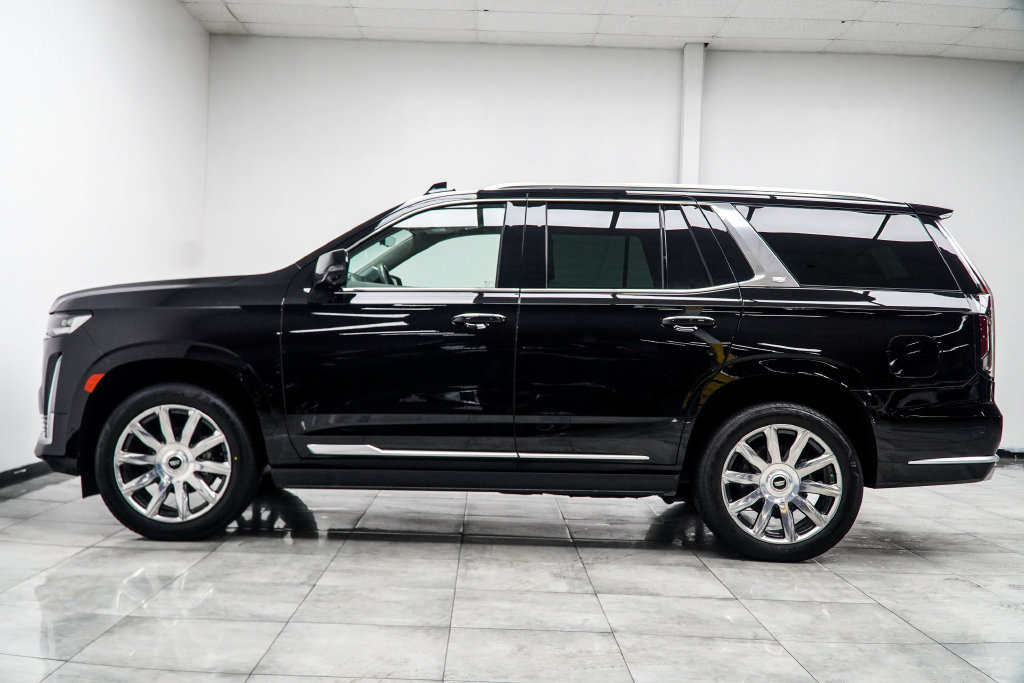 Used 2024 Cadillac Escalade Premium Luxury Platinum RWD image 13