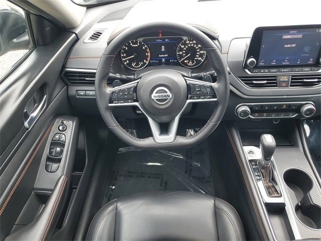Used 2021 Nissan Altima 2.5 SR w/ SR Premium Package image 16