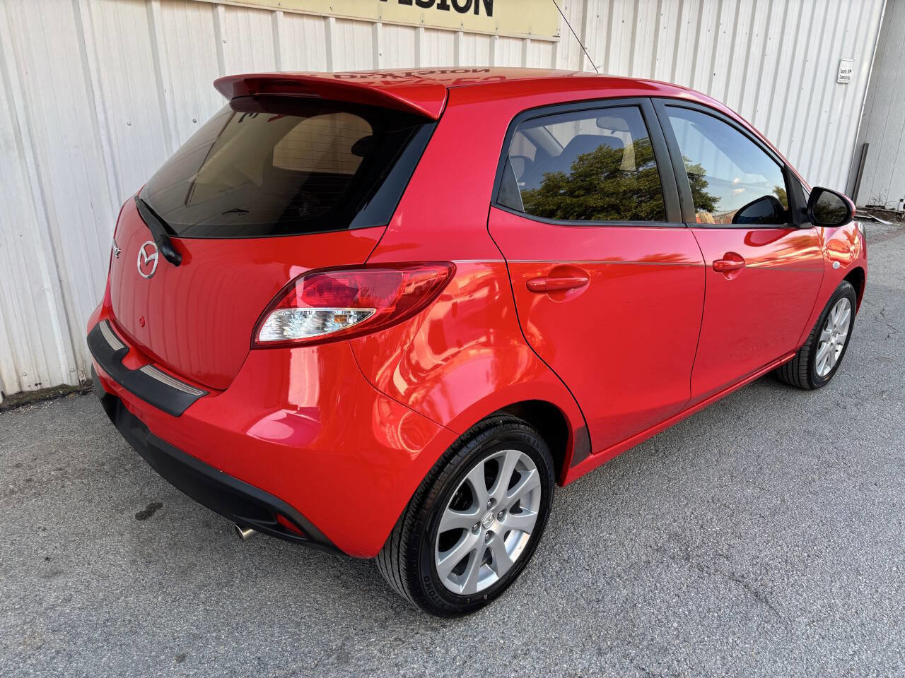 Used 2012 MAZDA MAZDA2 Touring image 33
