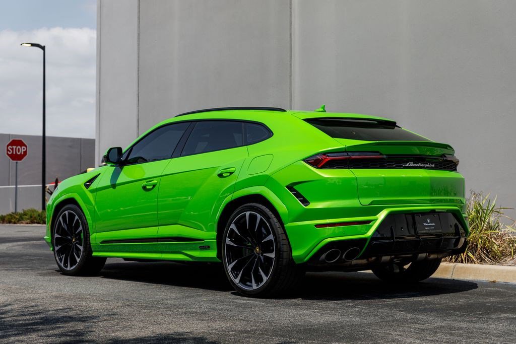 Used 2025 Lamborghini Urus SE image 22