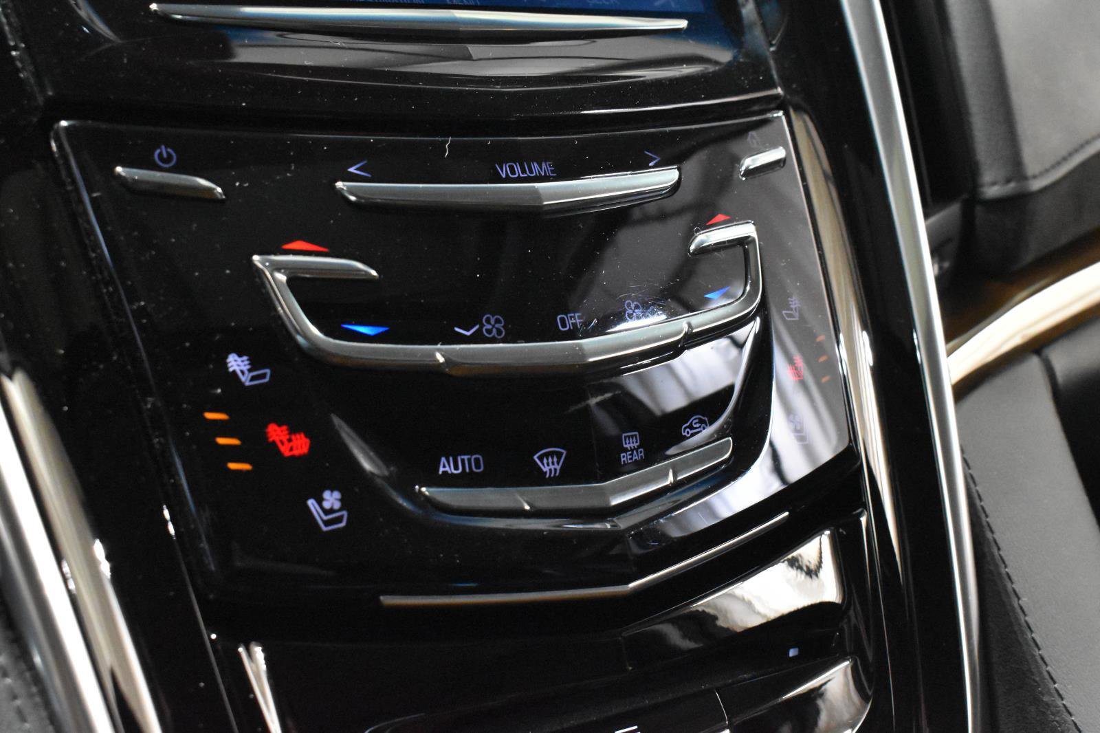 Used 2020 Cadillac Escalade ESV Luxury AWD/4WD image 21