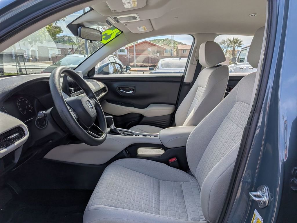 Used 2025 Honda HR-V LX image 16