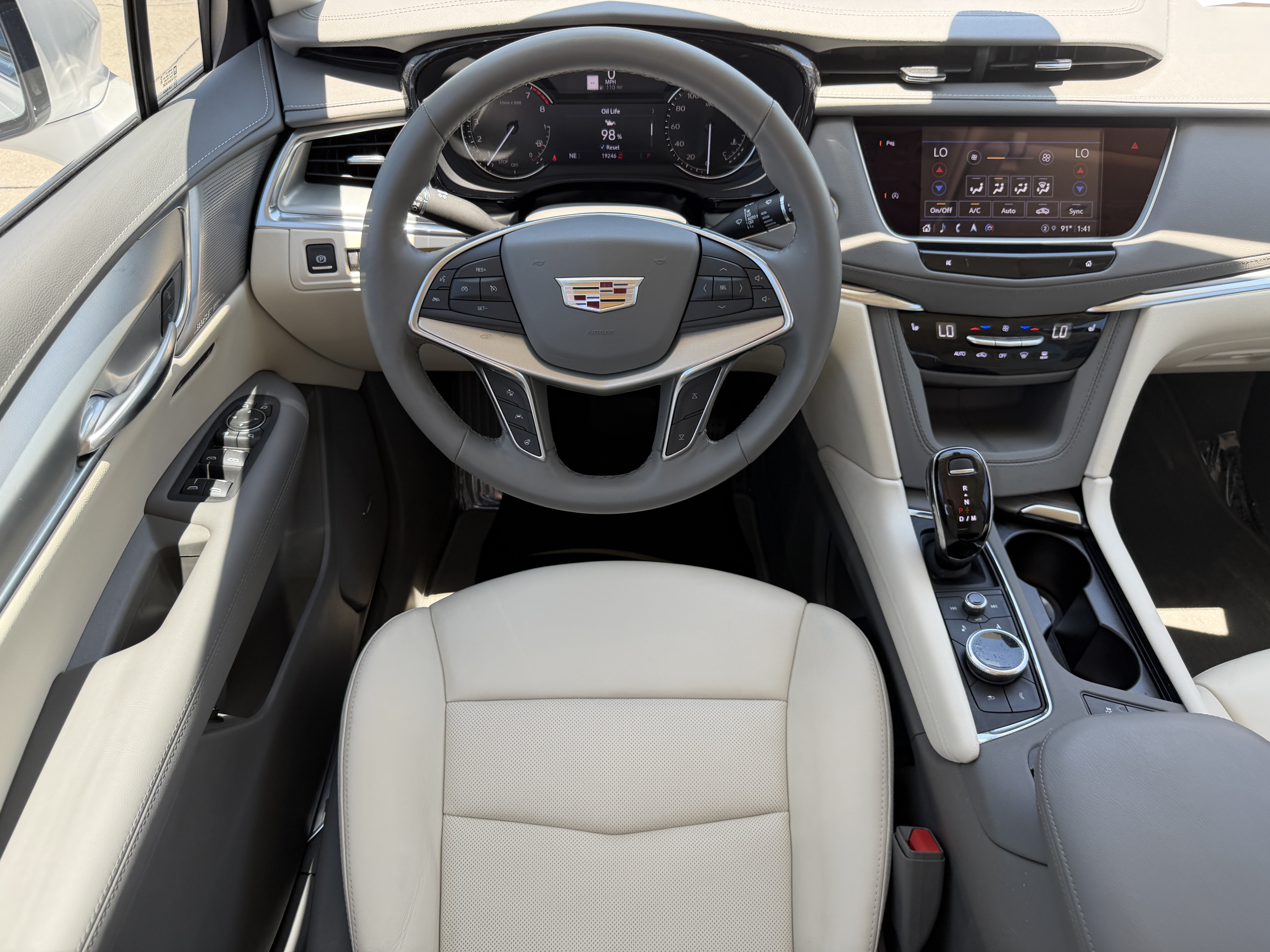 Certified 2023 Cadillac XT5 Premium Luxury FWD image 14