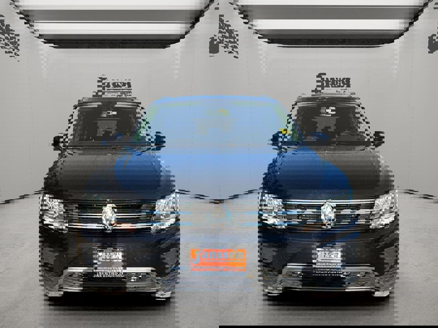 Used 2020 Volkswagen Tiguan S image 5