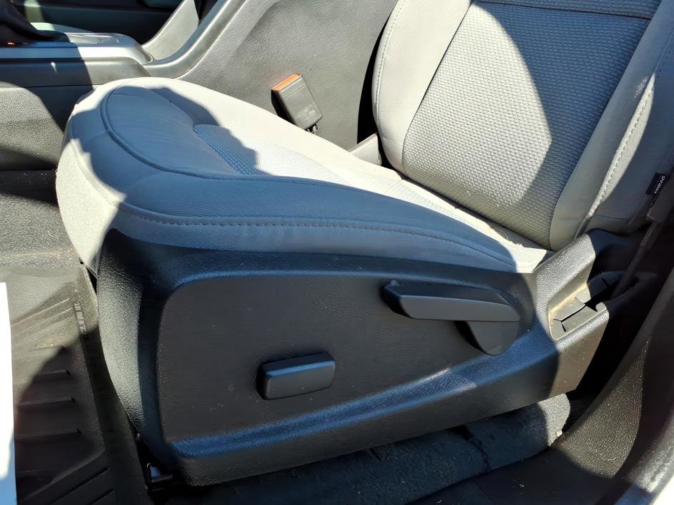 Used 2021 Chevrolet Colorado W/T w/ Custom Special Edition image 15