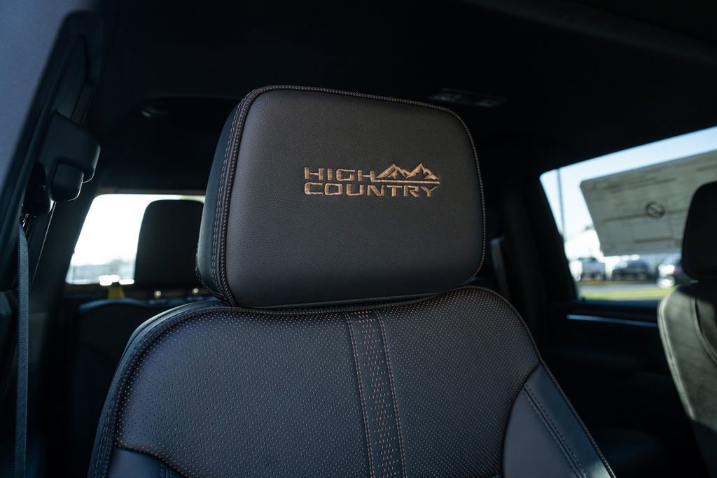 New 2026 Chevrolet Silverado 3500 High Country w/ Technology Package image 16