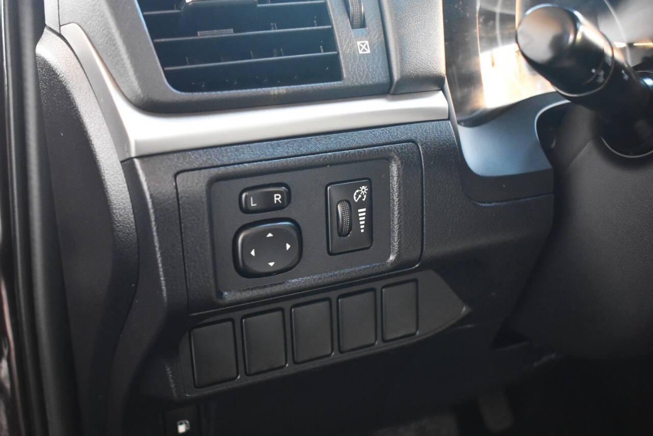 Used 2012 Lexus CT 200h Premium image 41