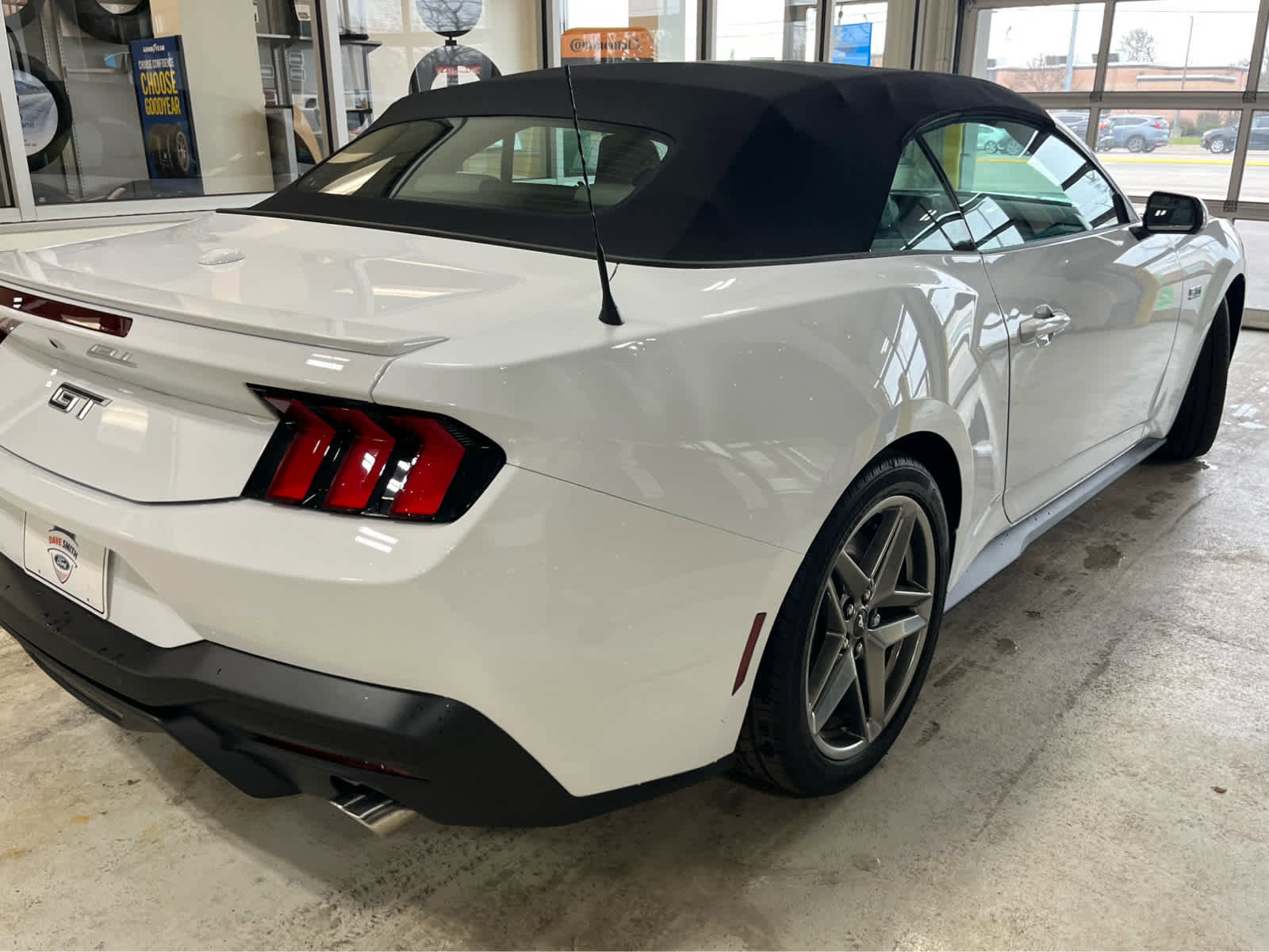 Used 2025 Ford Mustang GT Premium image 8