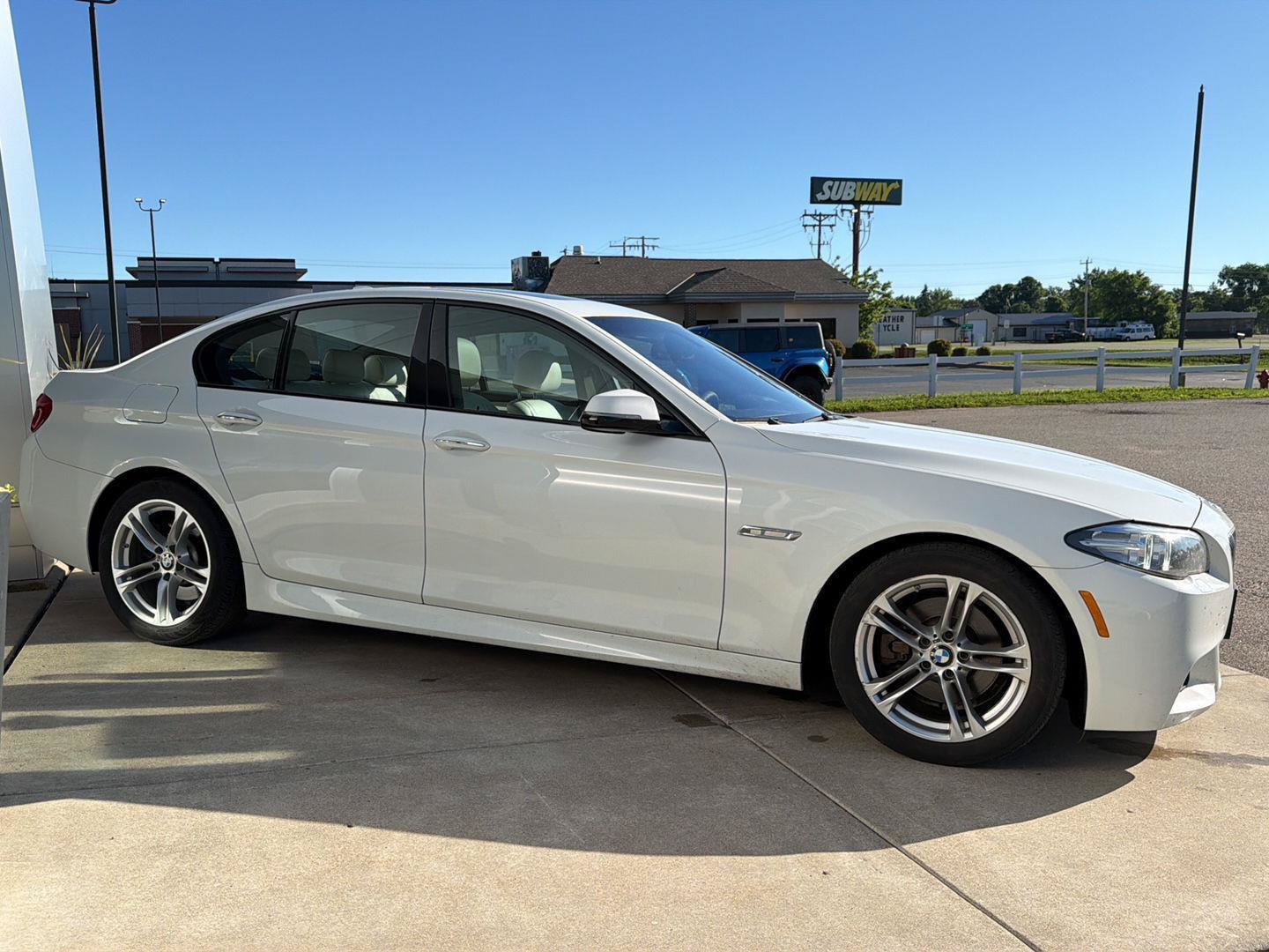 Used 2014 BMW 528i xDrive Sedan AWD/4WD image 4