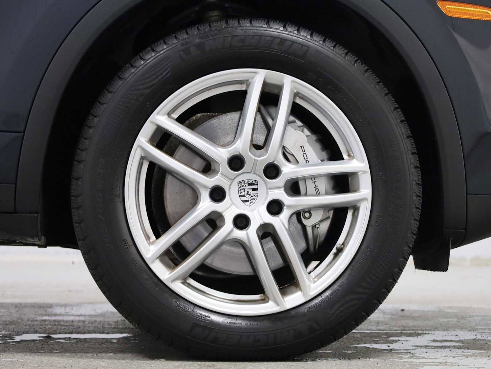 Used 2015 Porsche Cayenne S AWD/4WD image 12