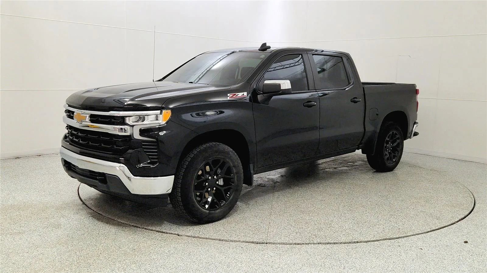 Used 2023 Chevrolet Silverado 1500 LT image 3