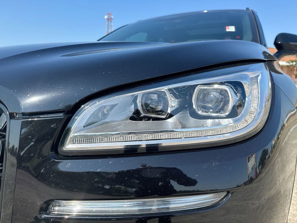 Used 2023 Lincoln Corsair Reserve w/ Equipment Group 202A image 10