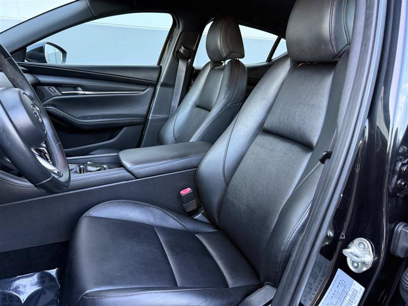 Used 2019 MAZDA MAZDA3 Hatchback FWD image 28
