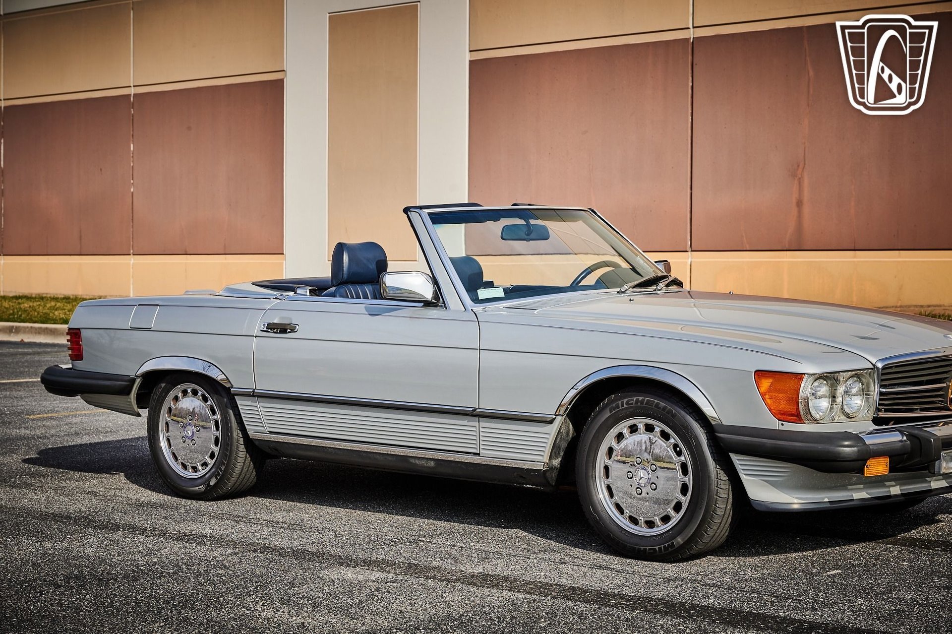 Used 1988 Mercedes-Benz 560 SL image 32