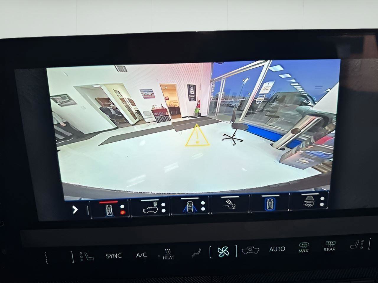 New 2025 GMC Hummer EV 3X w/ LPO, Cargo Utility Package image 20