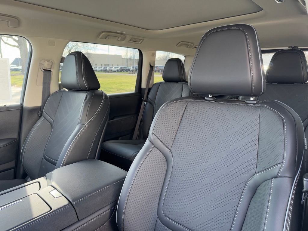 New 2025 INFINITI QX80 Luxe image 7