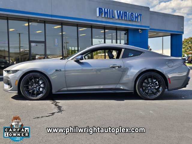 Used 2025 Ford Mustang GT Premium RWD image 6