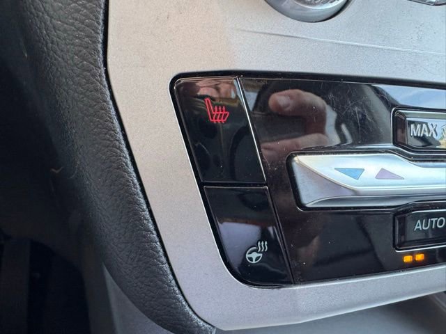 Used 2024 Ford Explorer XLT w/ Equipment Group 202A image 11