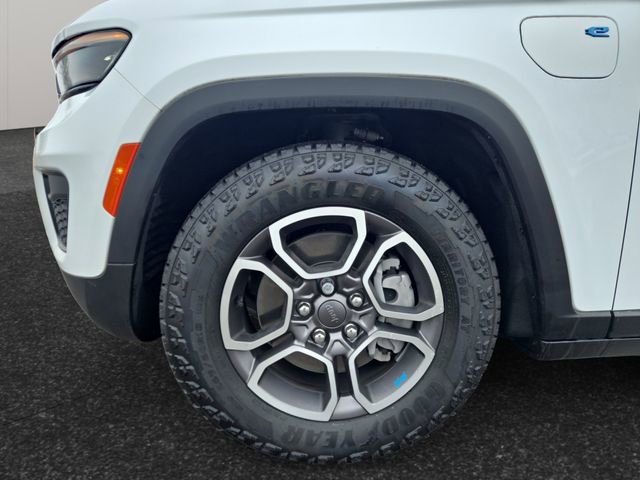 Used 2022 Jeep Grand Cherokee Trailhawk image 4