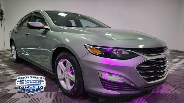 Used 2024 Chevrolet Malibu LT FWD image 2
