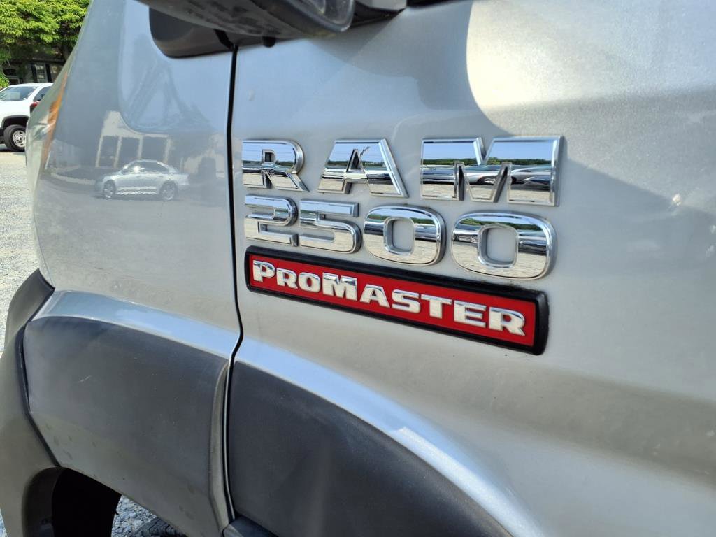 Used 2019 RAM ProMaster 2500 w/ Interior Convenience Group image 39