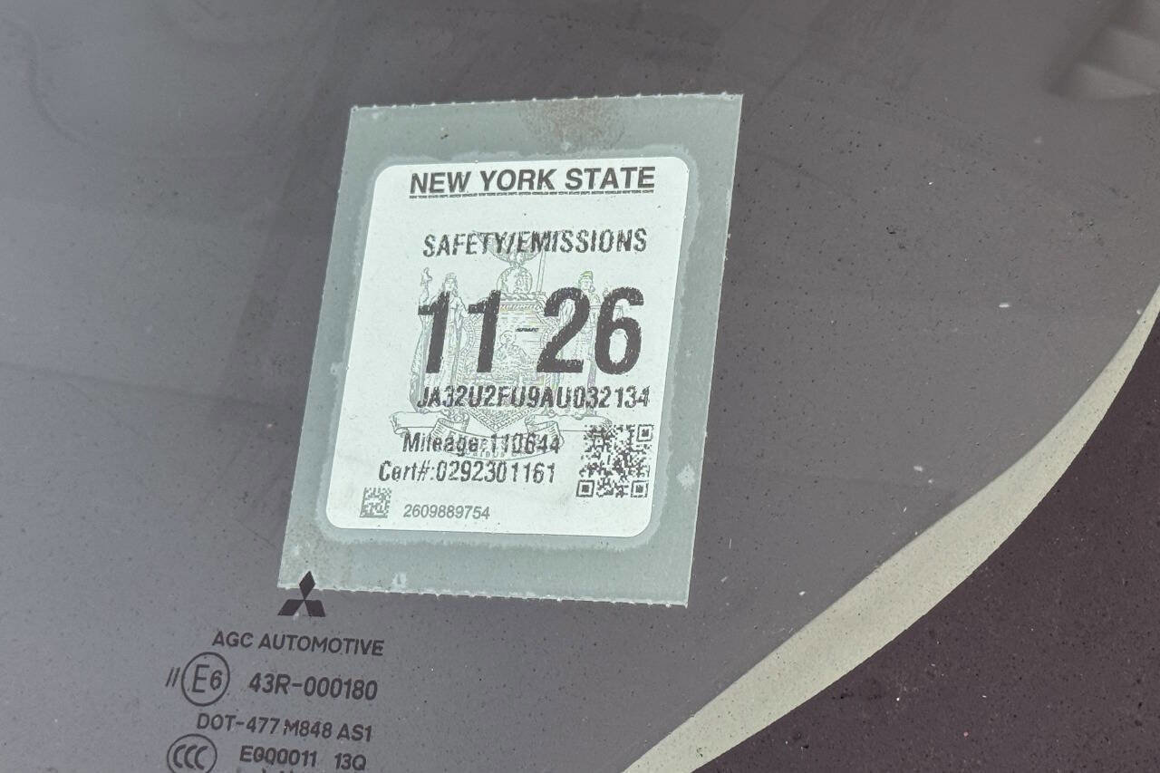 Used 2010 Mitsubishi Lancer ES image 27