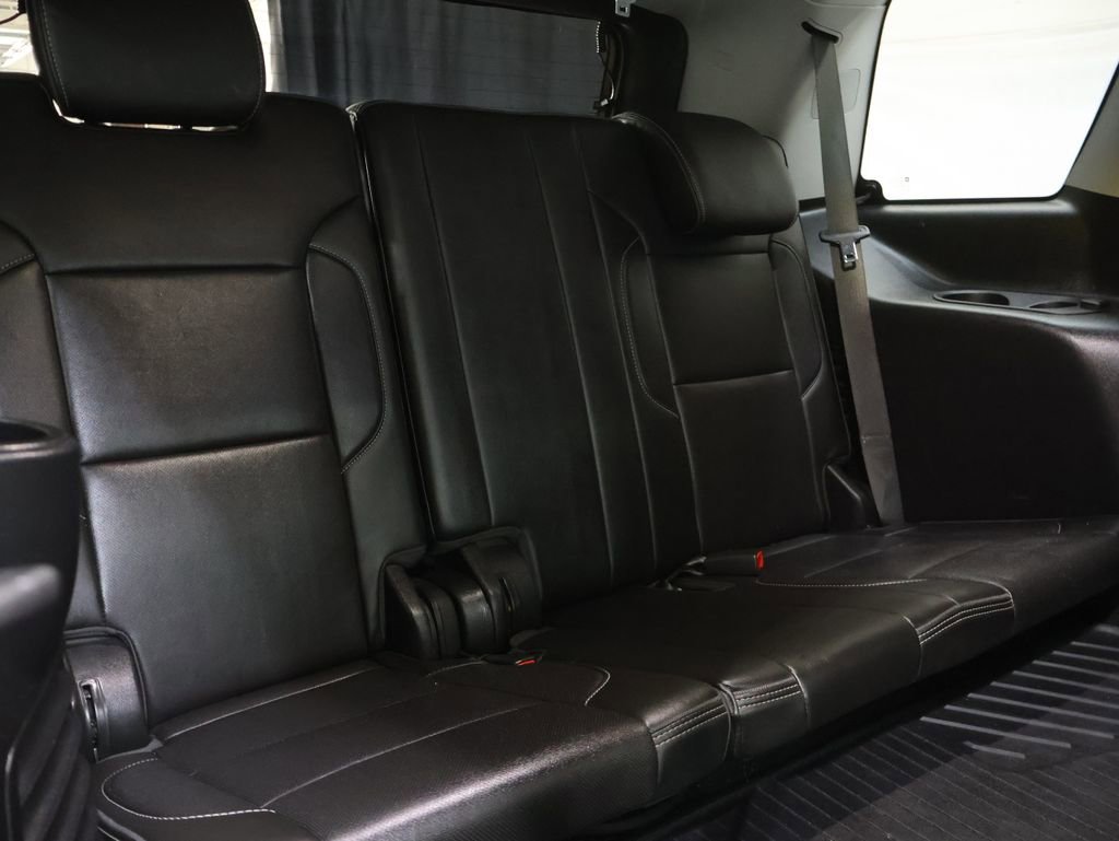 Used 2019 GMC Yukon Denali w/ Denali Ultimate Black Edition image 15