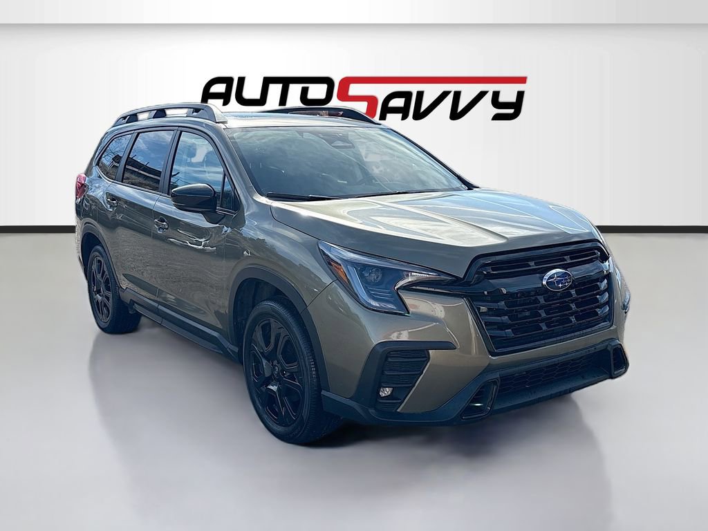 Used 2025 Subaru Ascent Bronze Edition image 1