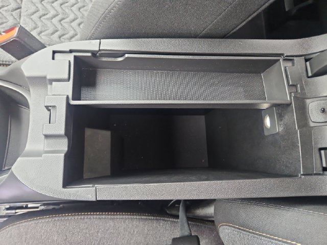 Used 2024 Chevrolet Equinox LT FWD image 25