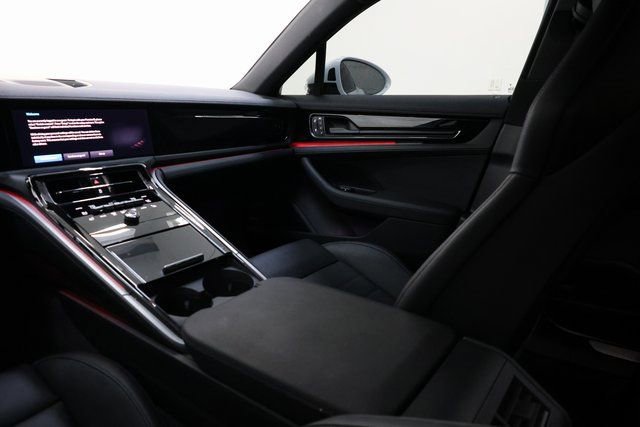 Used 2024 Porsche Panamera 4 image 87
