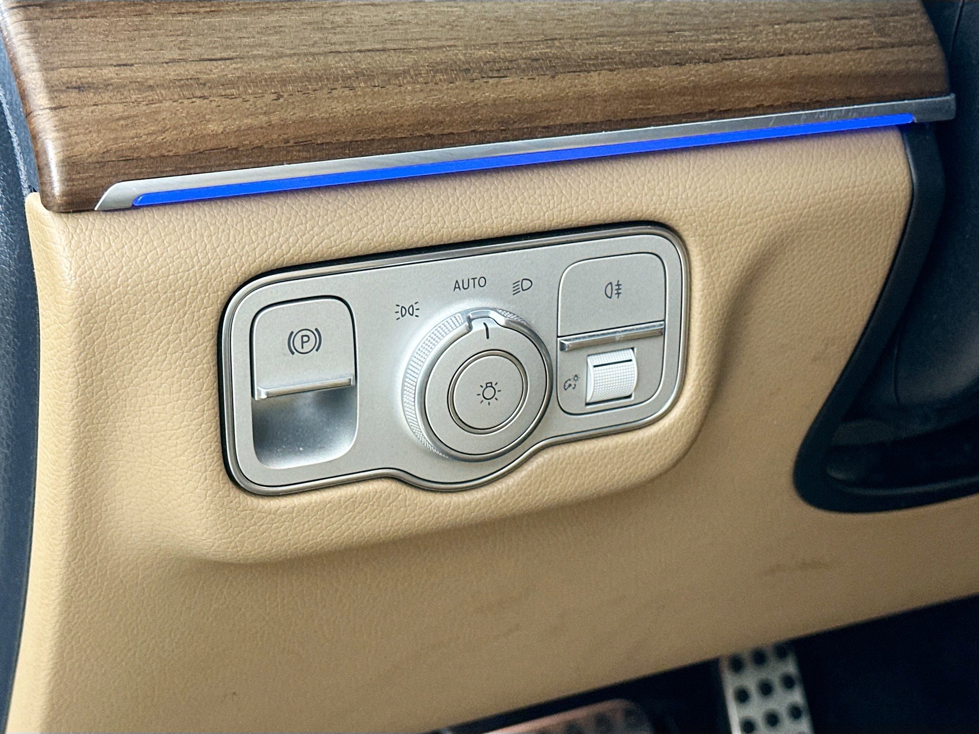 Certified 2024 Mercedes-Benz GLS 580 4MATIC image 10