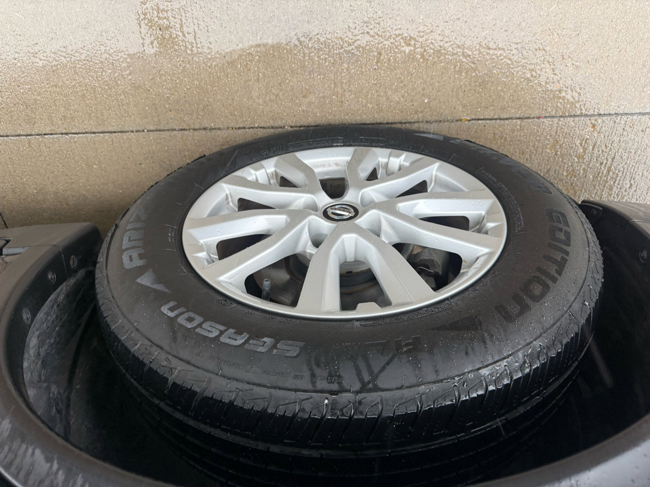 Used 2020 Nissan Rogue SV image 8