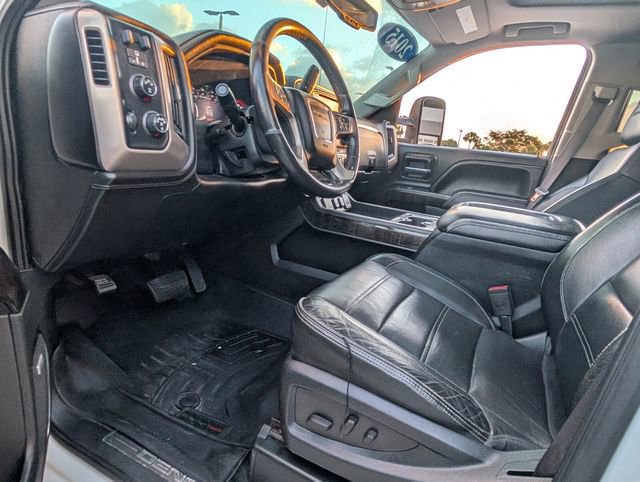 Used 2015 GMC Sierra 3500 Denali image 7