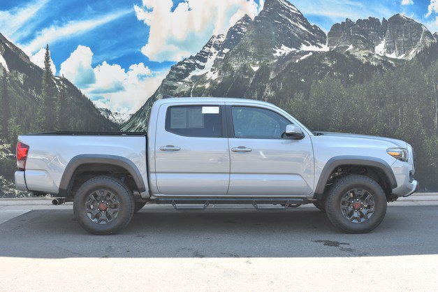Certified 2018 Toyota Tacoma TRD Off-Road w/ Technology Package AWD/4WD image 2