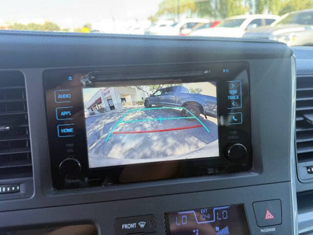 Used 2015 Toyota Sienna SE Premium FWD image 20