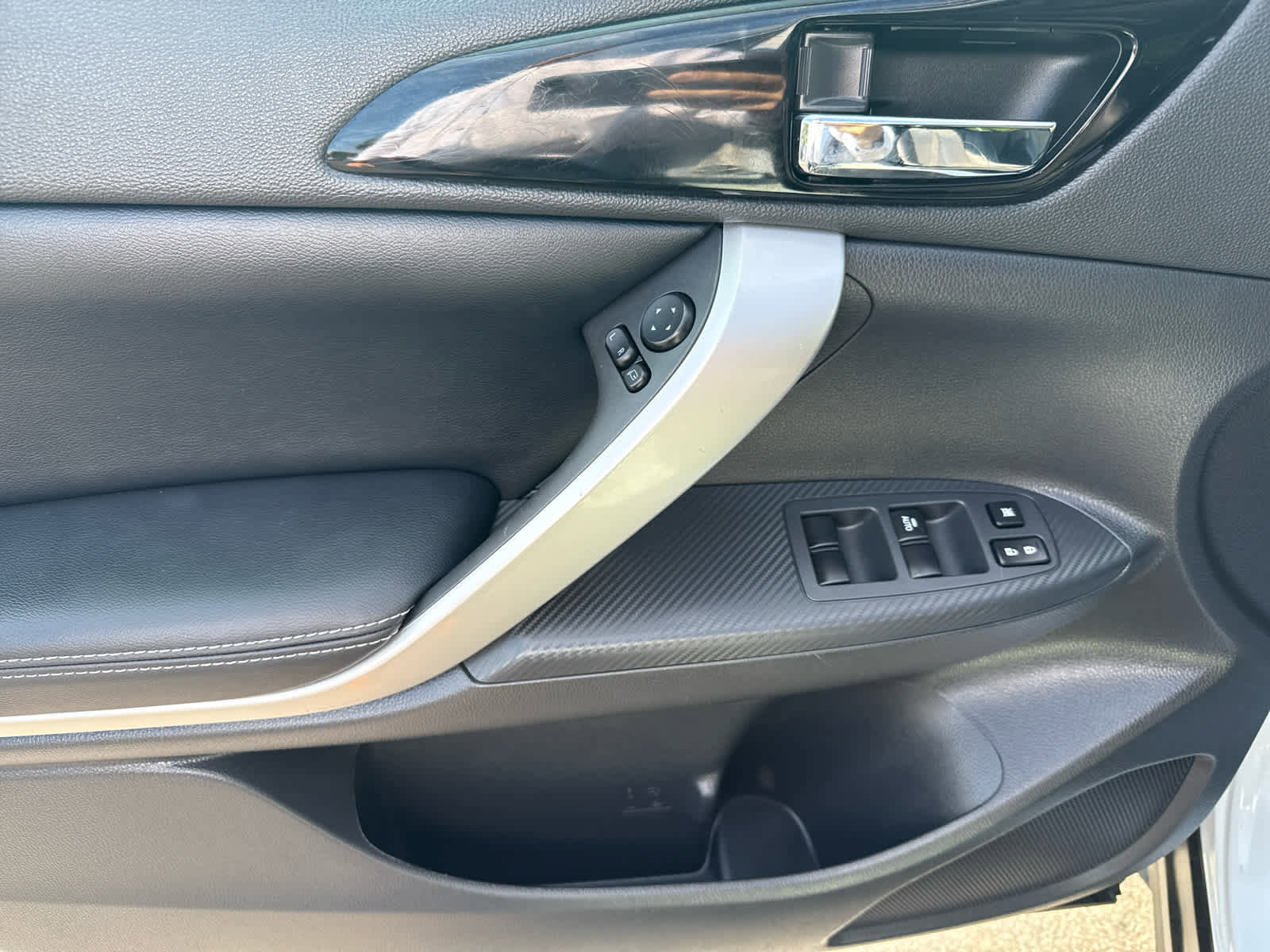 Used 2024 Mitsubishi Eclipse Cross SE image 10