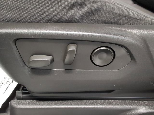 Certified 2024 GMC Yukon XL SLE image 15