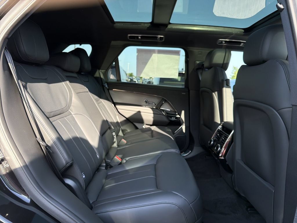 New 2026 Land Rover Range Rover Sport SE AWD/4WD image 8