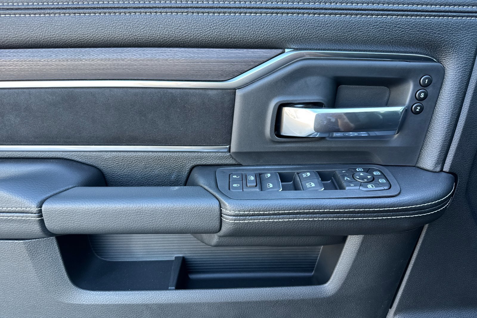 New 2026 RAM 3500 Laramie image 10