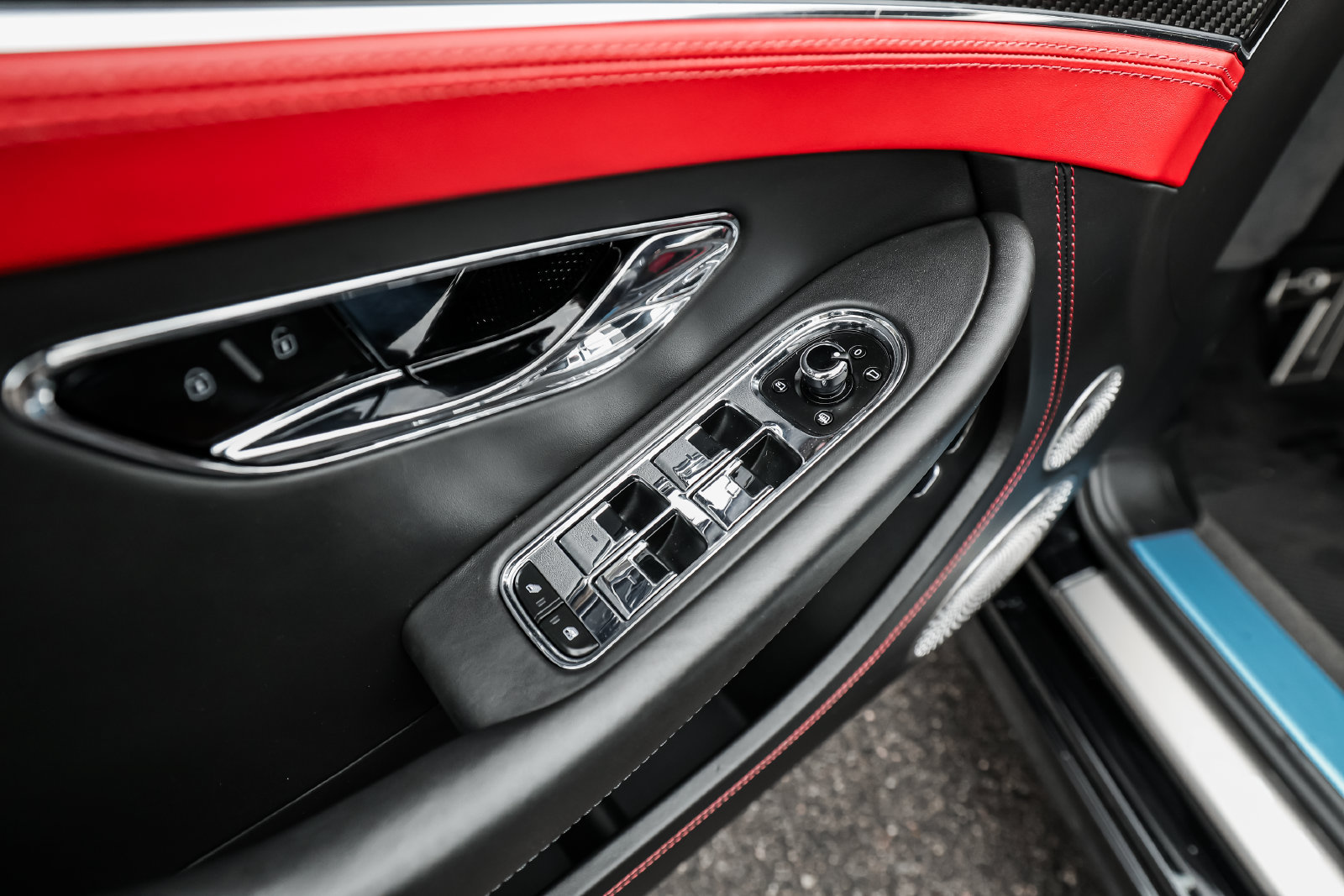 Certified 2023 Bentley Continental GT V8 AWD/4WD image 24