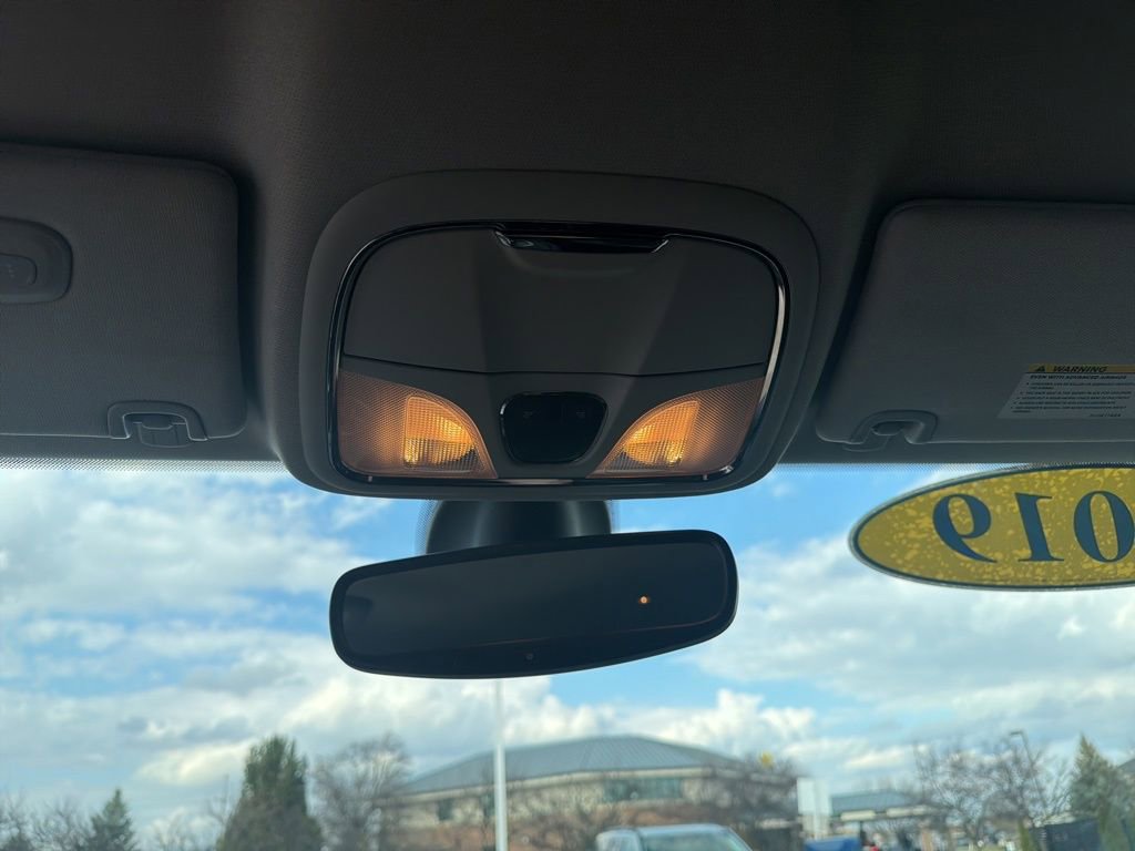 Used 2019 Jeep Cherokee Limited image 30