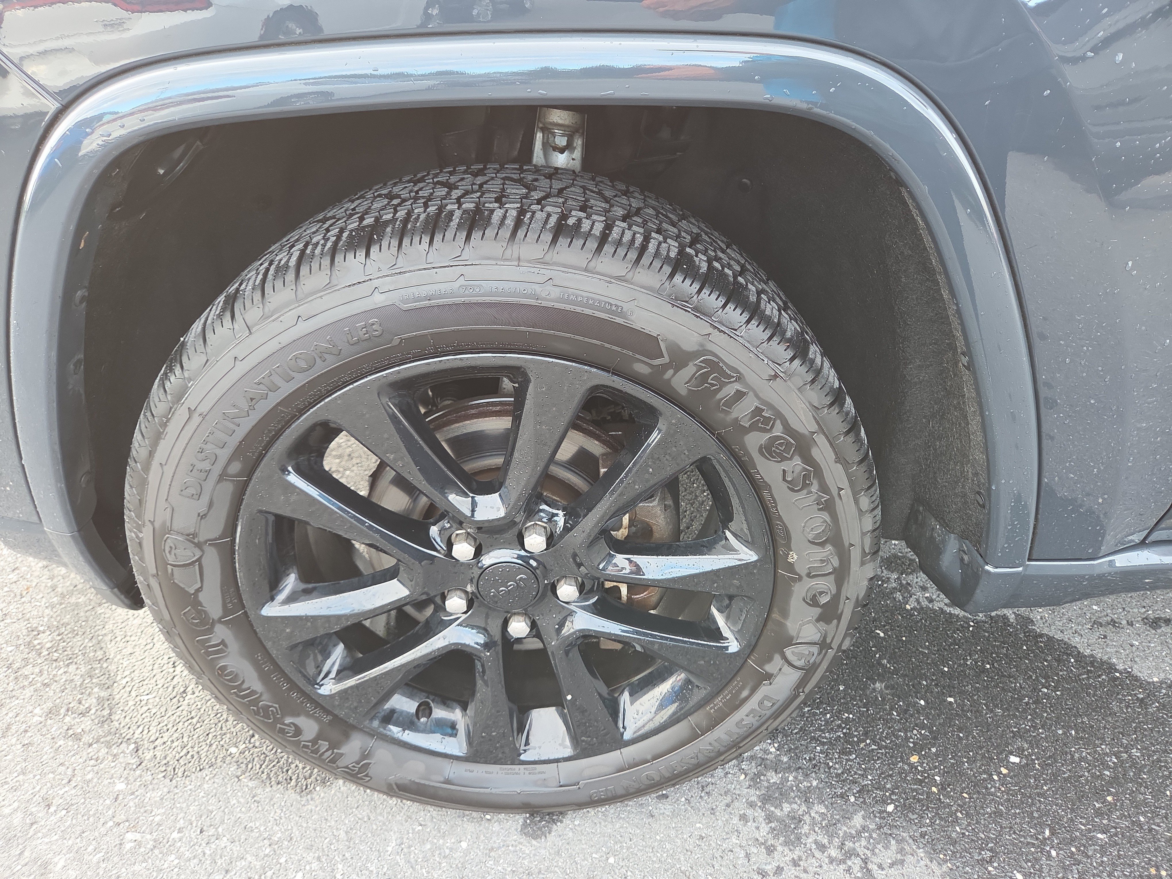 Used 2018 Jeep Grand Cherokee Altitude AWD/4WD image 25